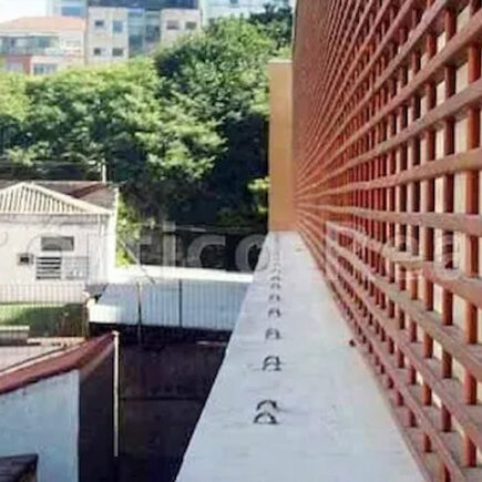 Vantagens do uso de ponto de ancoragem móvel em trabalhos temporários e flexíveis