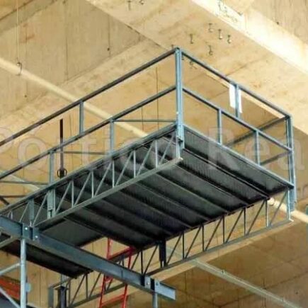 Obra parada? Alugue andaime tubular completo na Pórtico Real